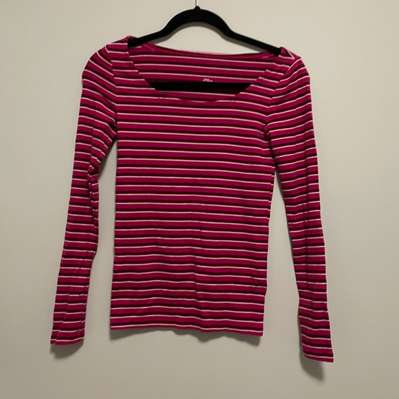 Gap Longsleeve Top - Picture 2 of 2